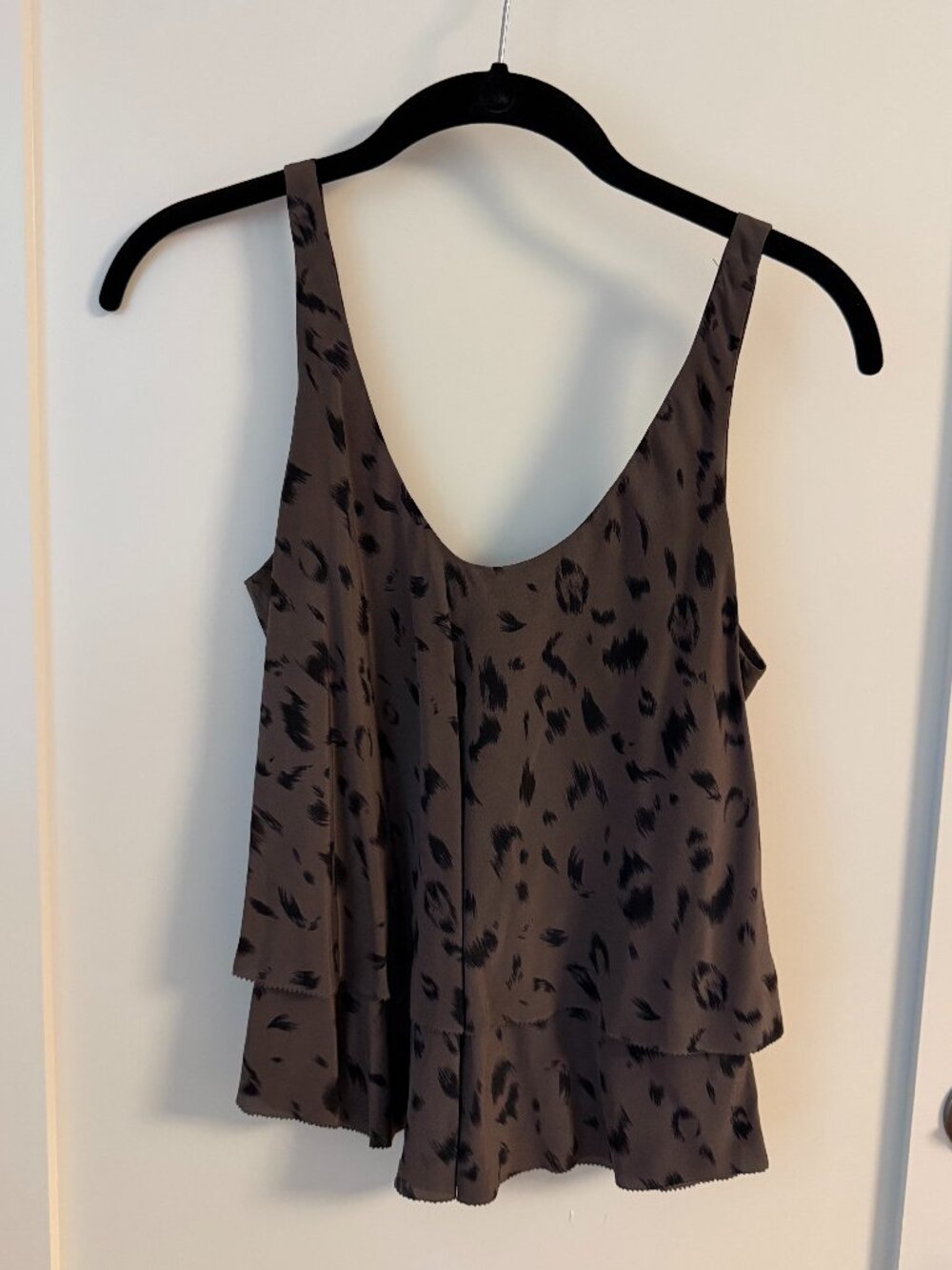 Aritzia Babaton silk gray animal print flowy layered tank top